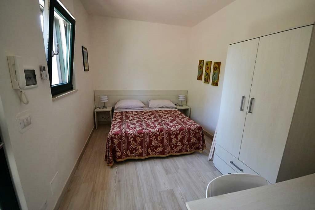Le Stanze Di Casa Polinisso Guest House Carovigno Exterior photo