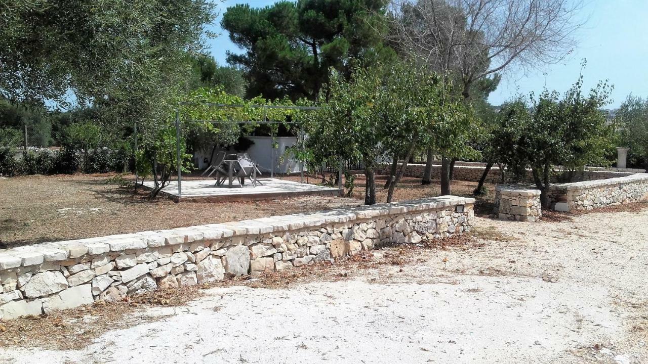 Le Stanze Di Casa Polinisso Guest House Carovigno Exterior photo