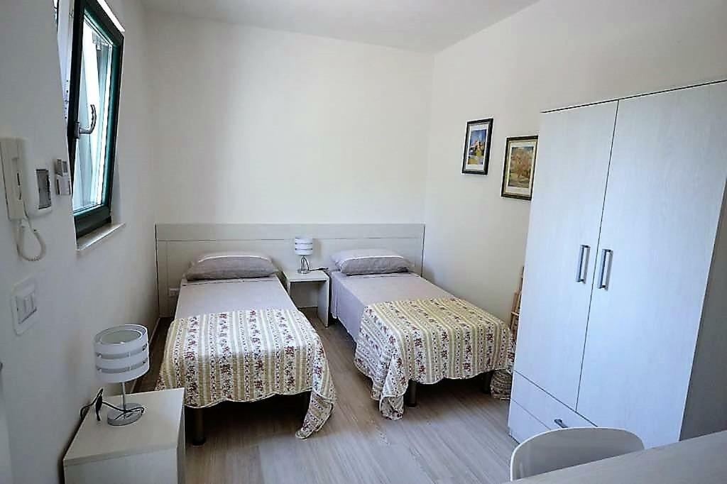 Le Stanze Di Casa Polinisso Guest House Carovigno Exterior photo